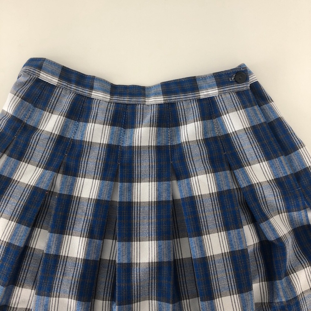 blue and white plaid pleated skirt